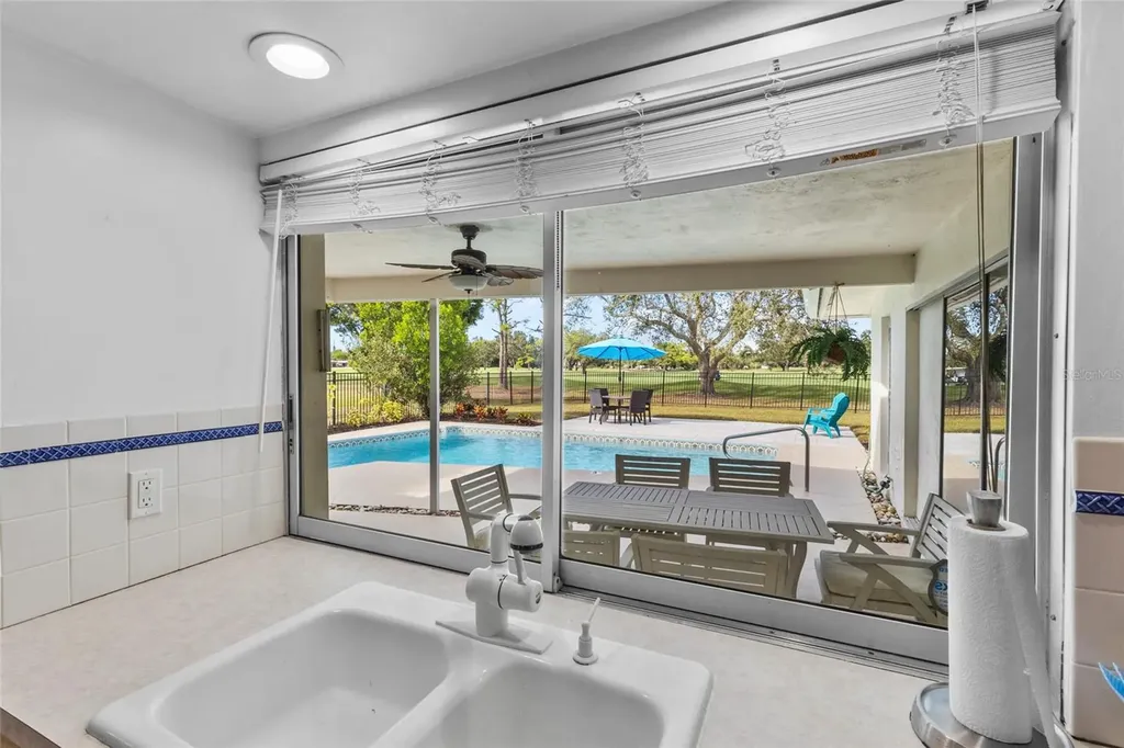 433 Whitfield Avenue Sarasota FL 34243