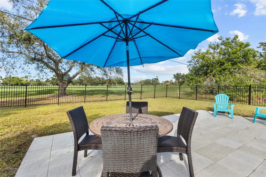 433 Whitfield Avenue Sarasota FL 34243