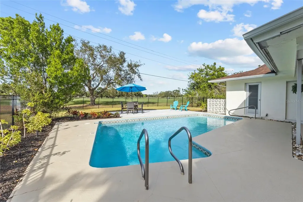 433 Whitfield Avenue Sarasota FL 34243