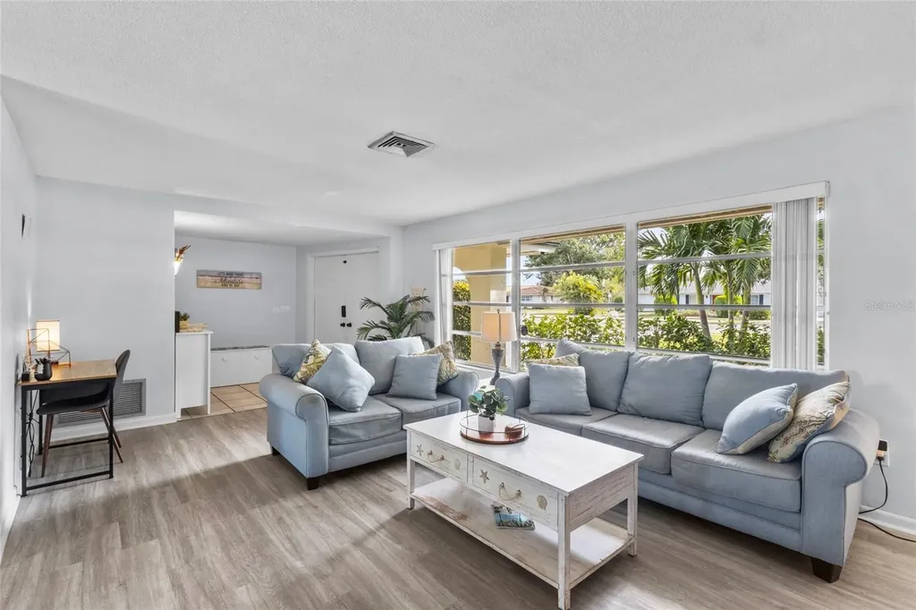 433 Whitfield Avenue Sarasota FL 34243