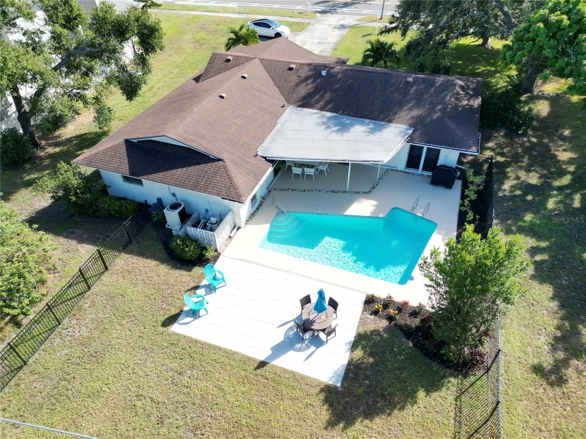 433 Whitfield Avenue Sarasota FL 34243