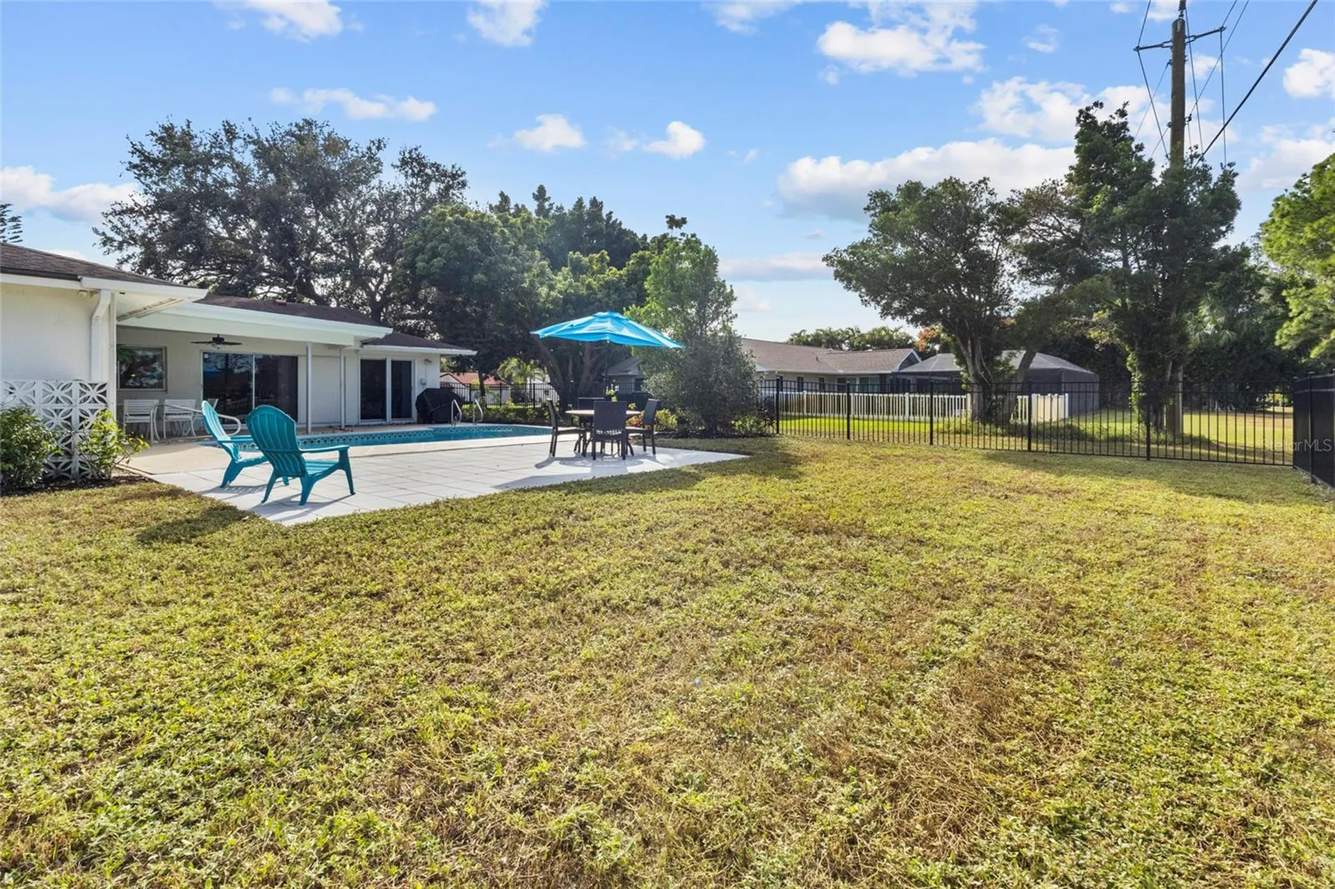 433 Whitfield Avenue Sarasota FL 34243
