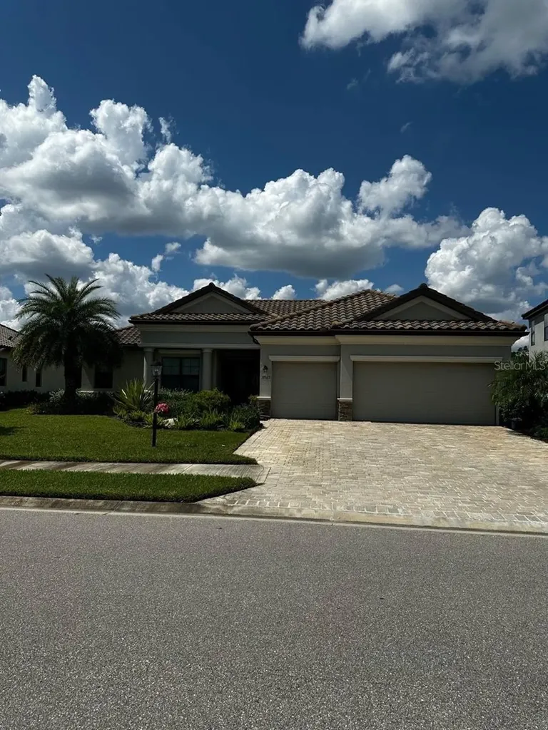 17025 Polo Trail Bradenton FL 34211