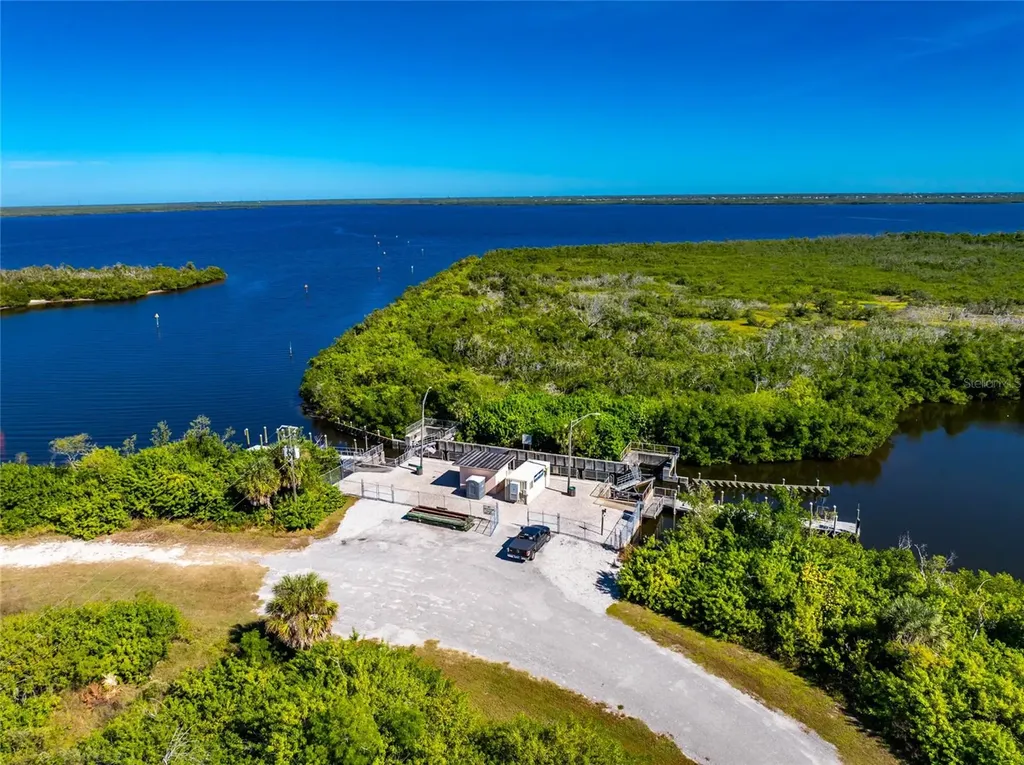 9412 Hallendale Drive Port Charlotte FL 33981