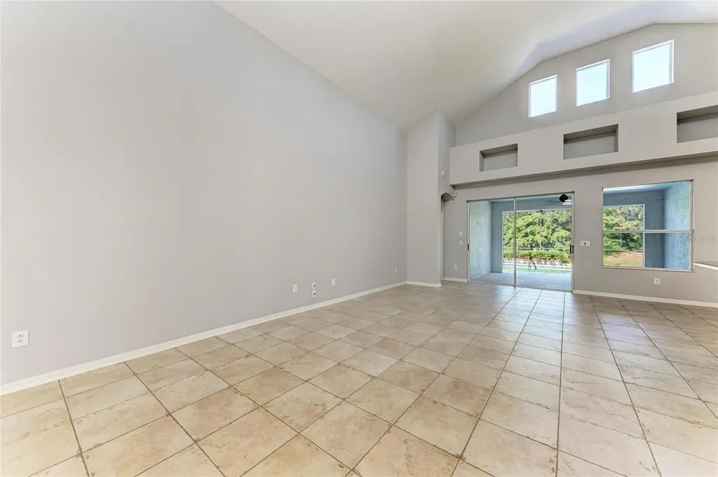 7114 Cromwell Park Lane Apollo Beach FL 33572