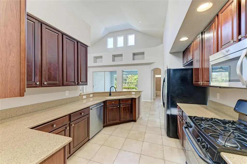 7114 Cromwell Park Lane Apollo Beach FL 33572