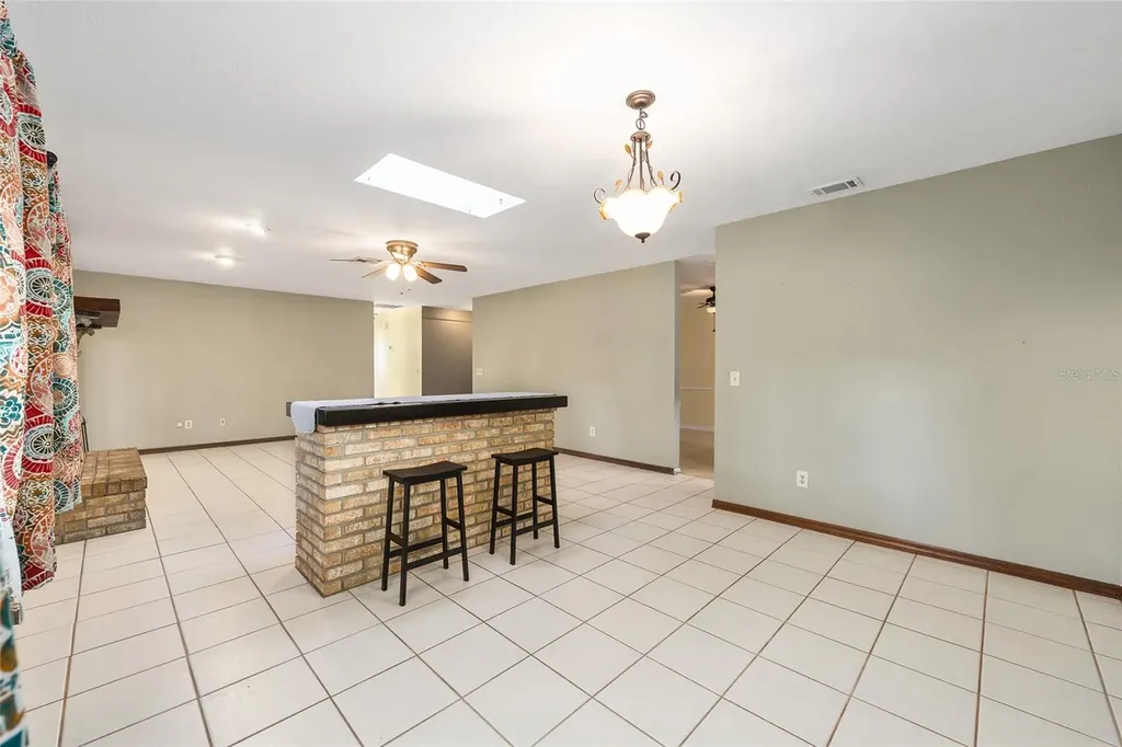 4450 NE 2nd Court Ocala FL 34479