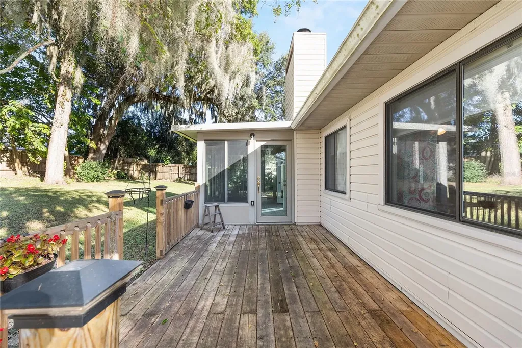 4450 NE 2nd Court Ocala FL 34479