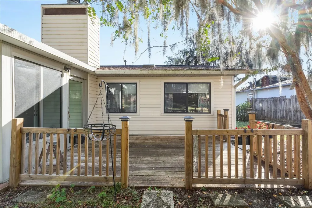 4450 NE 2nd Court Ocala FL 34479