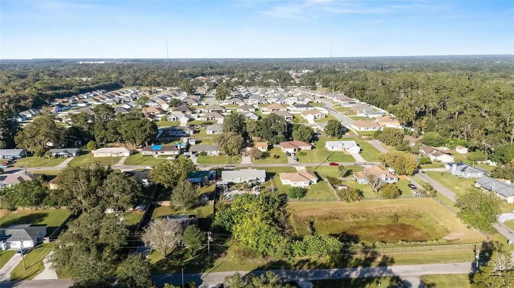 4450 NE 2nd Court Ocala FL 34479
