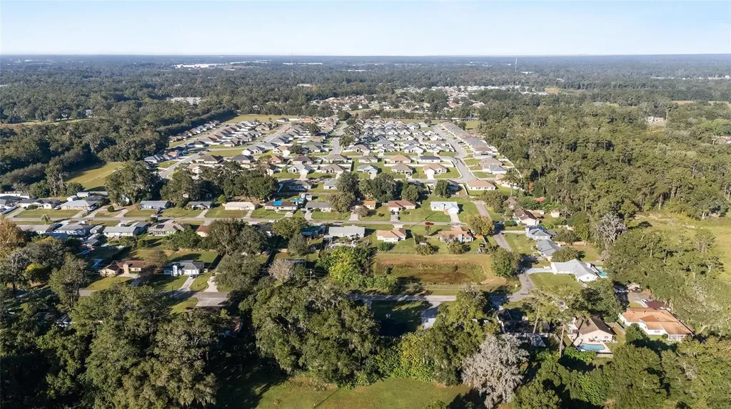 4450 NE 2nd Court Ocala FL 34479