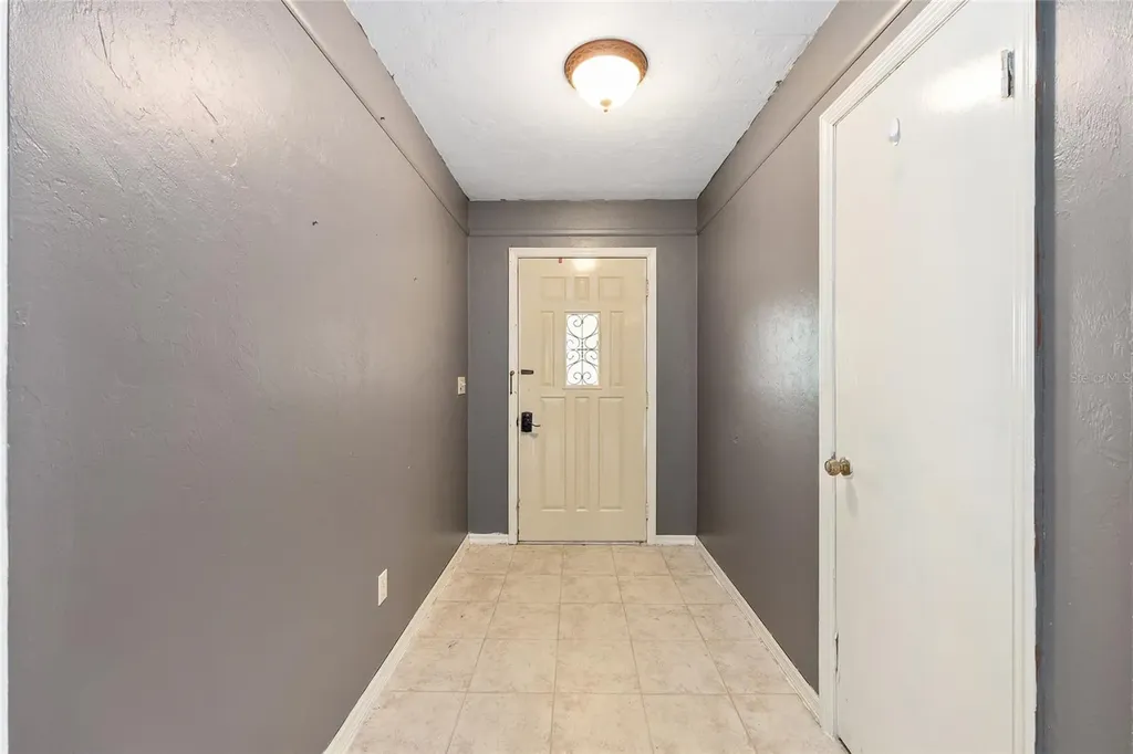 4450 NE 2nd Court Ocala FL 34479