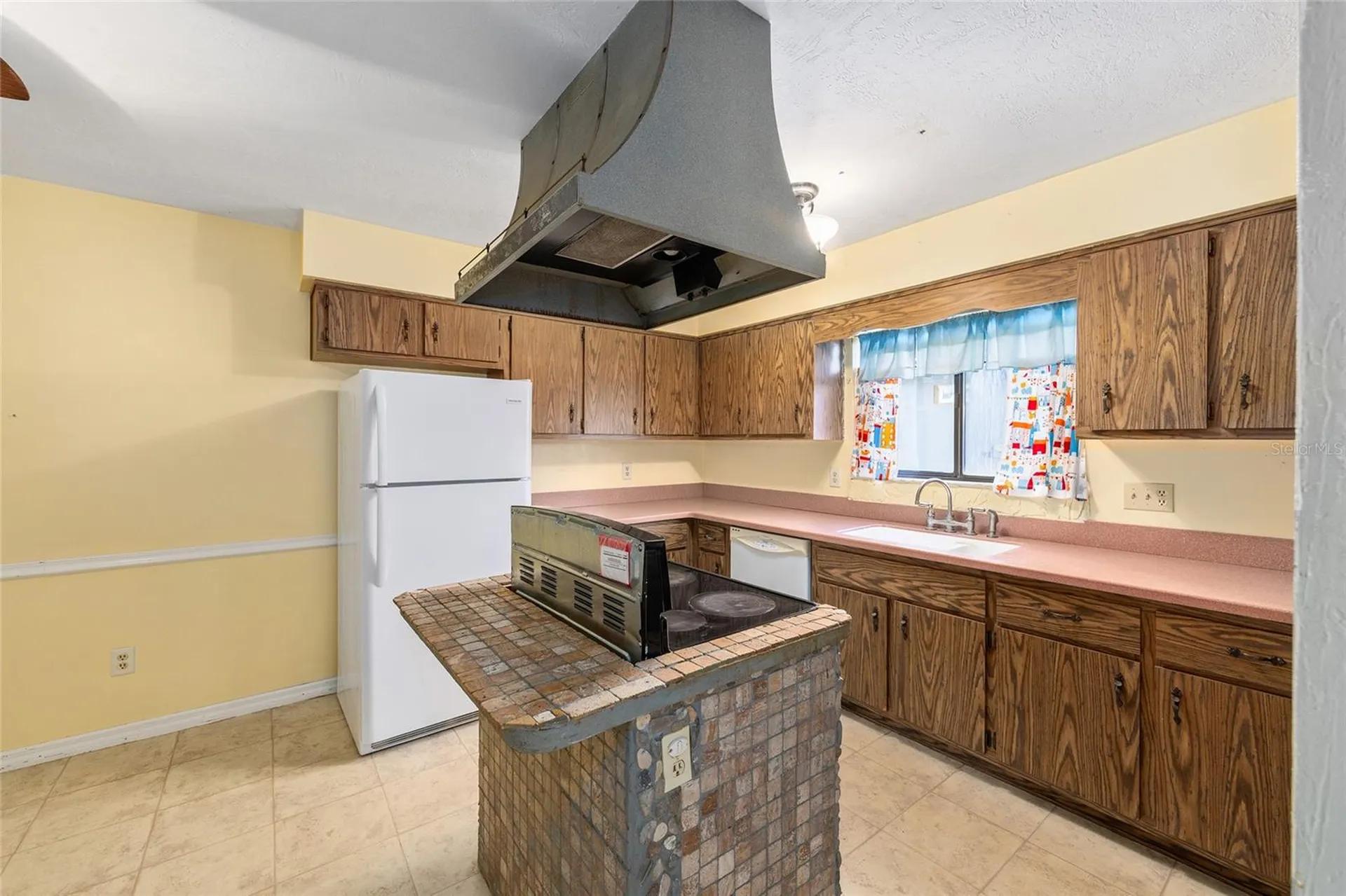4450 NE 2nd Court Ocala FL 34479