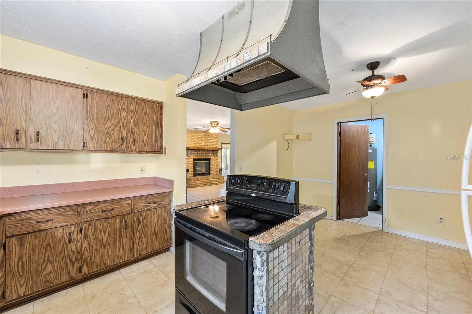 4450 NE 2nd Court Ocala FL 34479