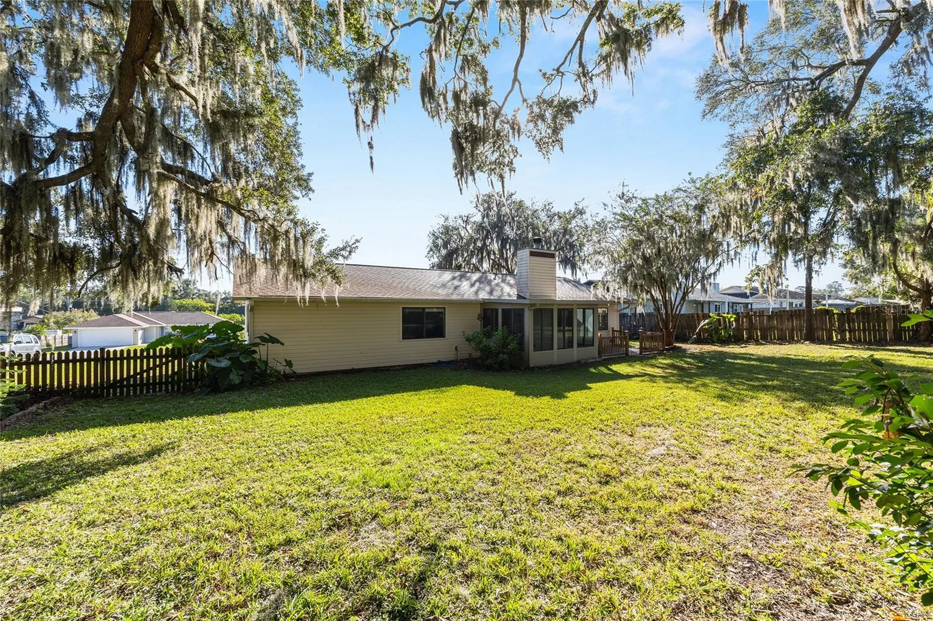 4450 NE 2nd Court Ocala FL 34479