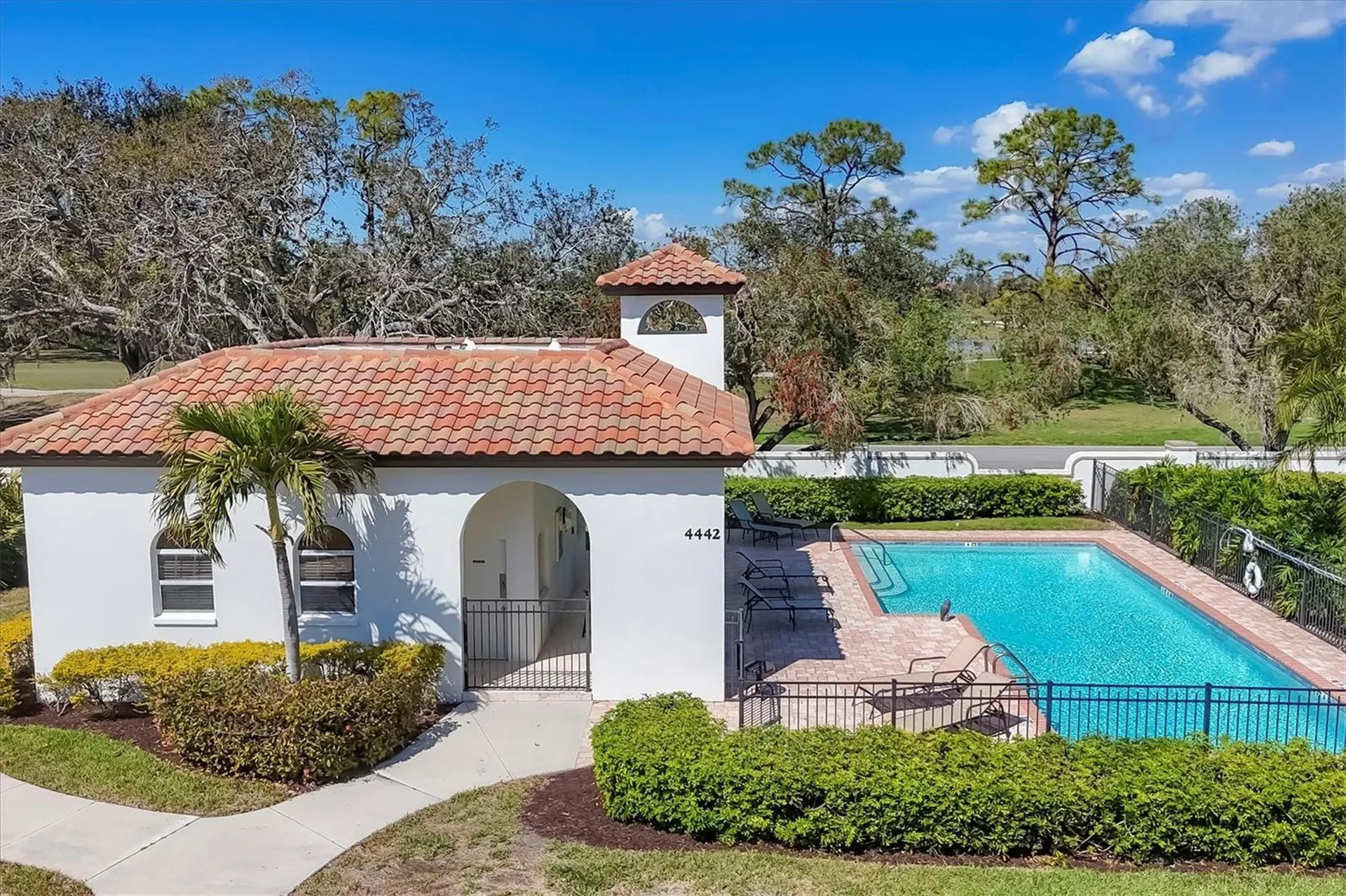 4416 Calle Serena Sarasota FL 34238