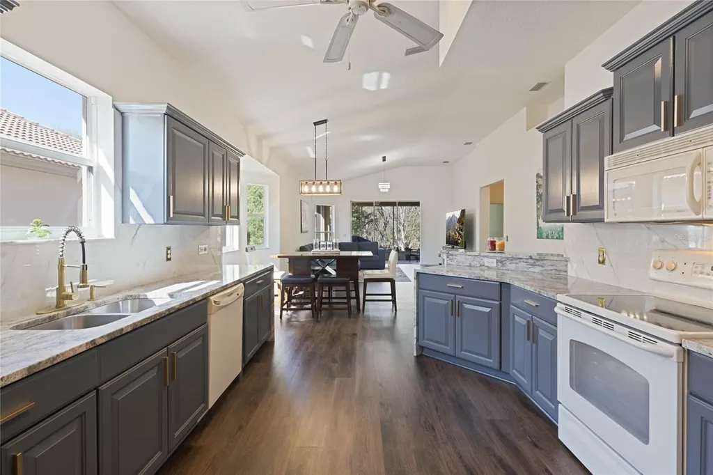 1203 W Diamond Shore Loop Hernando FL 34442