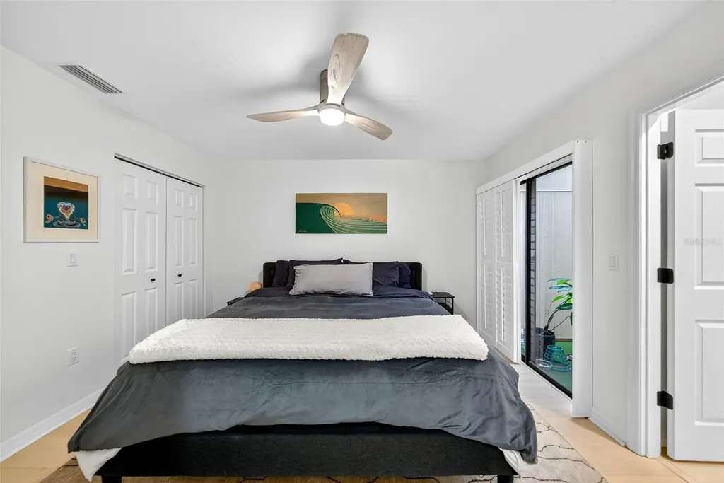 2323 Harbour Oaks Drive Longboat Key FL 34228