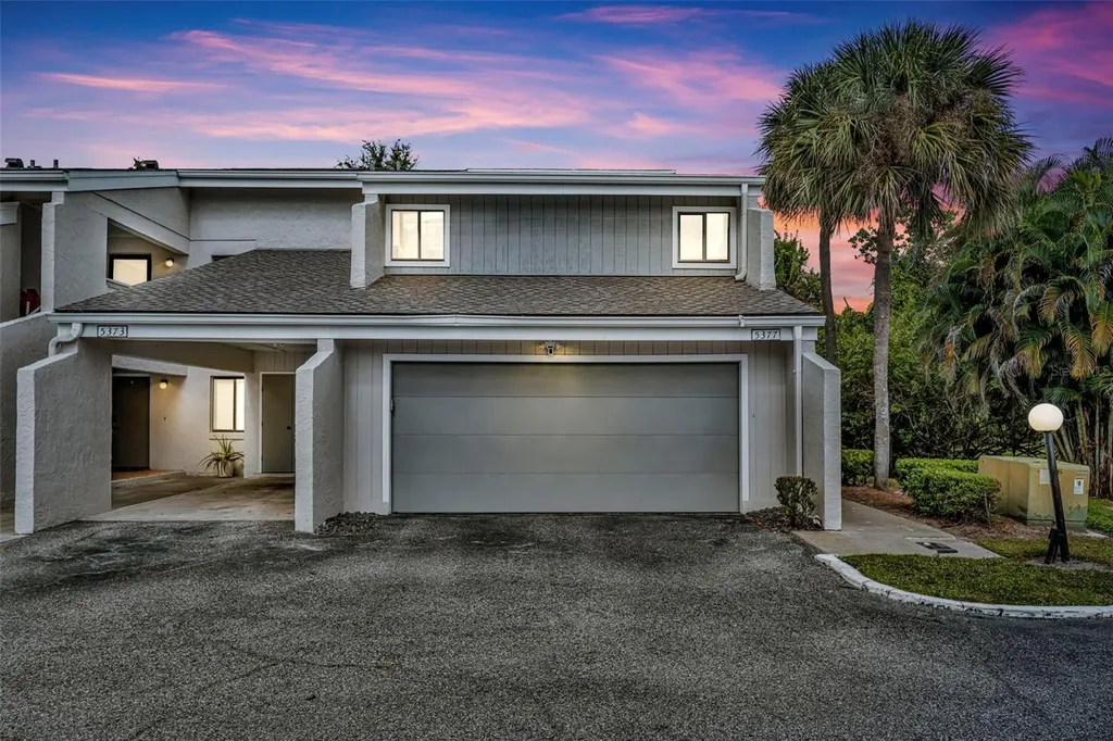 5377 Vineland Road Orlando FL 32811