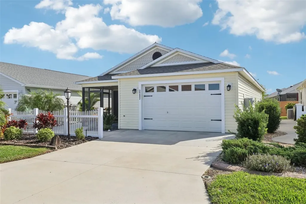 2282 Sheehan Street The Villages FL 32163