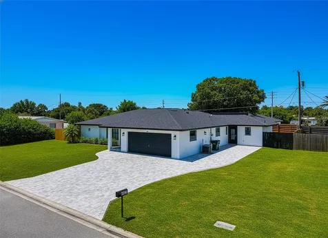 3145 Bougainvillea Street Sarasota FL 34239