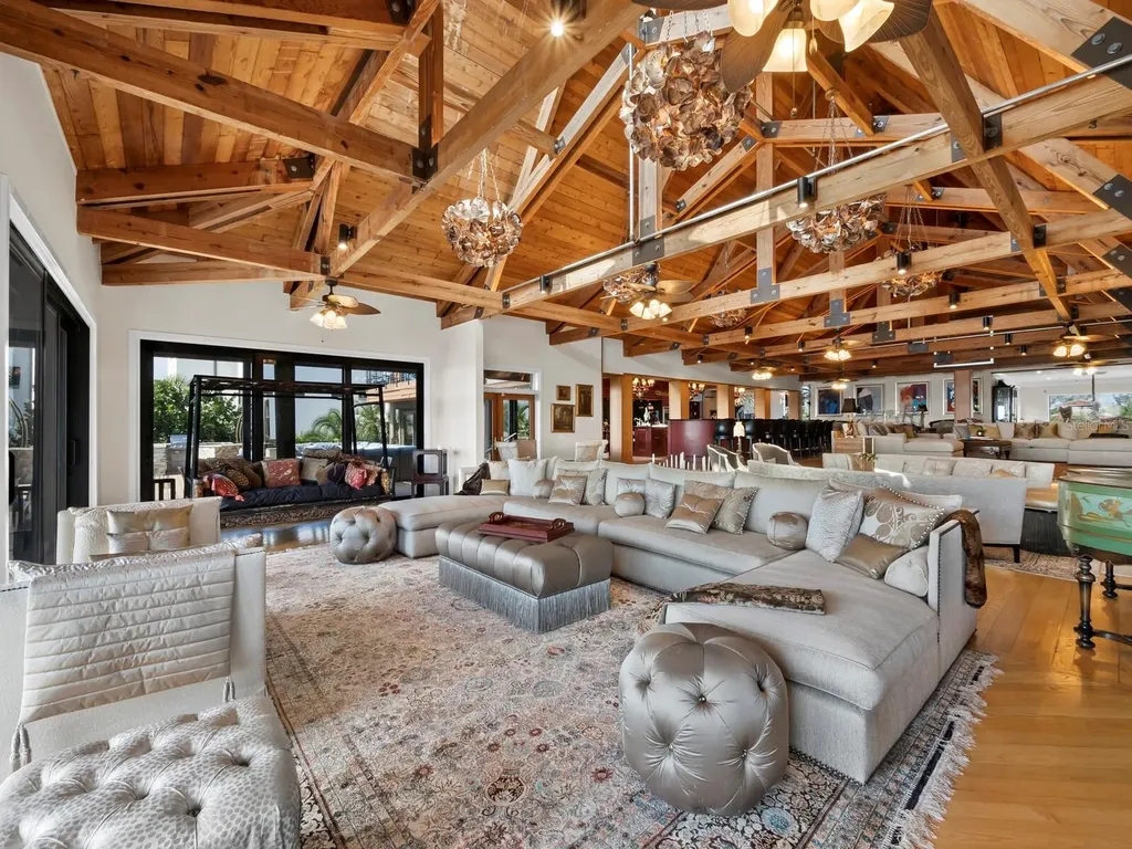 6685 Gulf Of Mexico Drive Longboat Key FL 34228