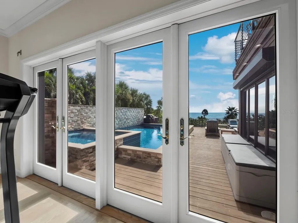 6685 Gulf Of Mexico Drive Longboat Key FL 34228