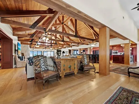 6685 Gulf Of Mexico Drive Longboat Key FL 34228