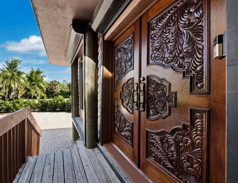 6685 Gulf Of Mexico Drive Longboat Key FL 34228