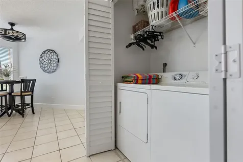 6100 Bahia Del Mar Circle St Petersburg FL 33715