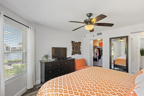 6100 Bahia Del Mar Circle St Petersburg FL 33715