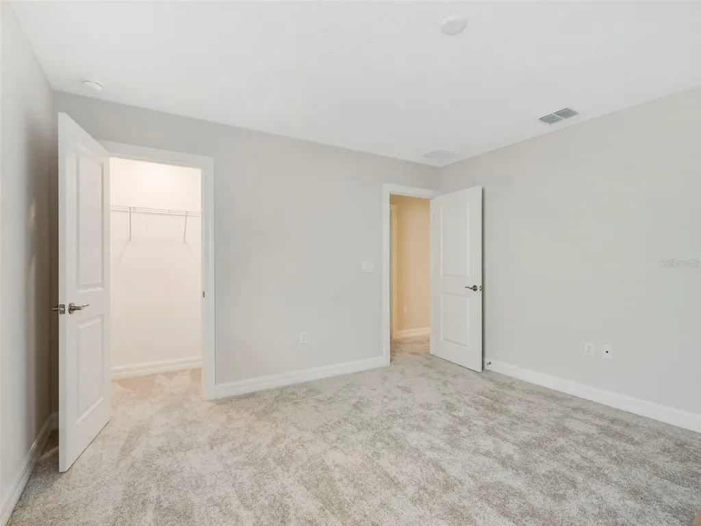 15319 Soaring Bluff Drive Montverde FL 34756