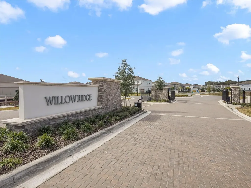15319 Soaring Bluff Drive Montverde FL 34756