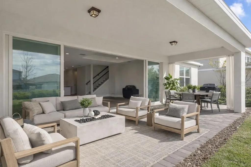 15319 Soaring Bluff Drive Montverde FL 34756