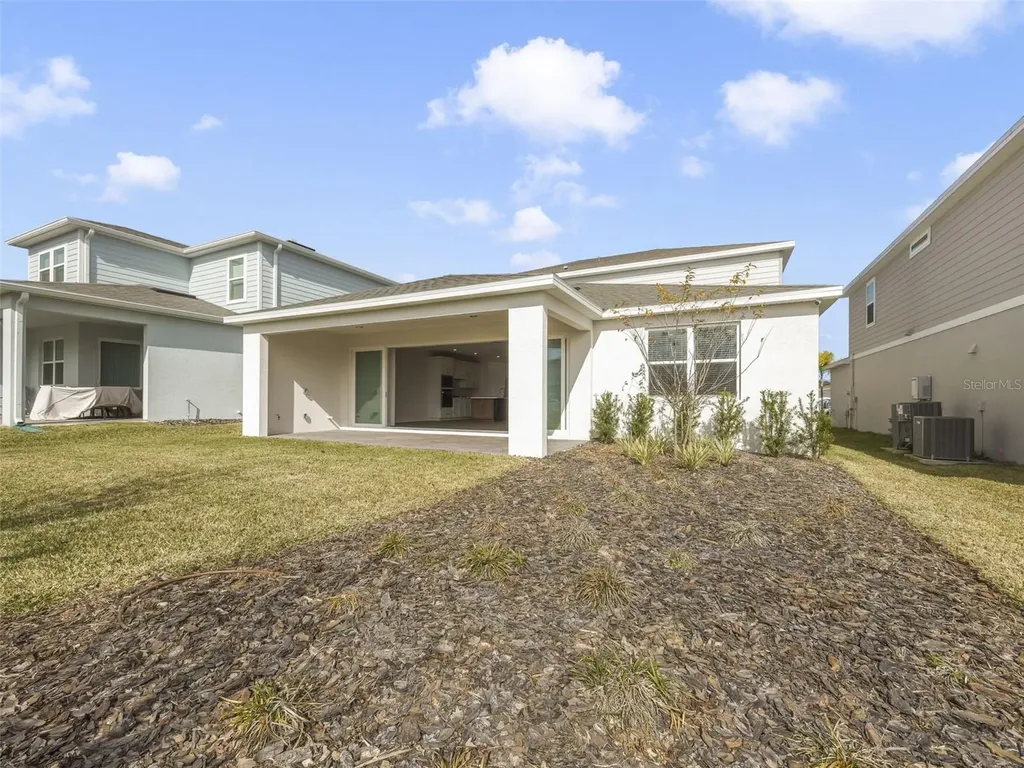 15319 Soaring Bluff Drive Montverde FL 34756