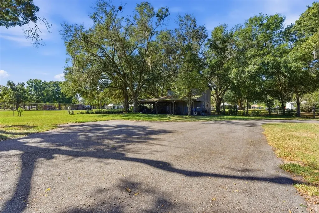 2506 Hawk Griffin Road Plant City FL 33565