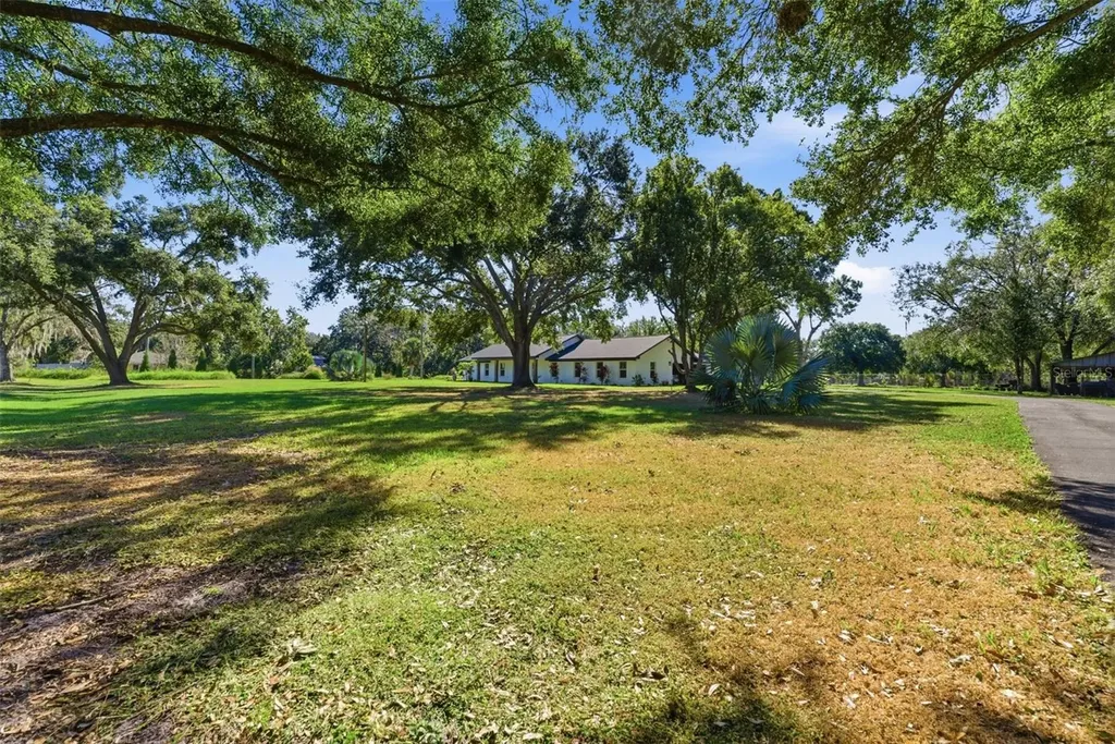 2506 Hawk Griffin Road Plant City FL 33565