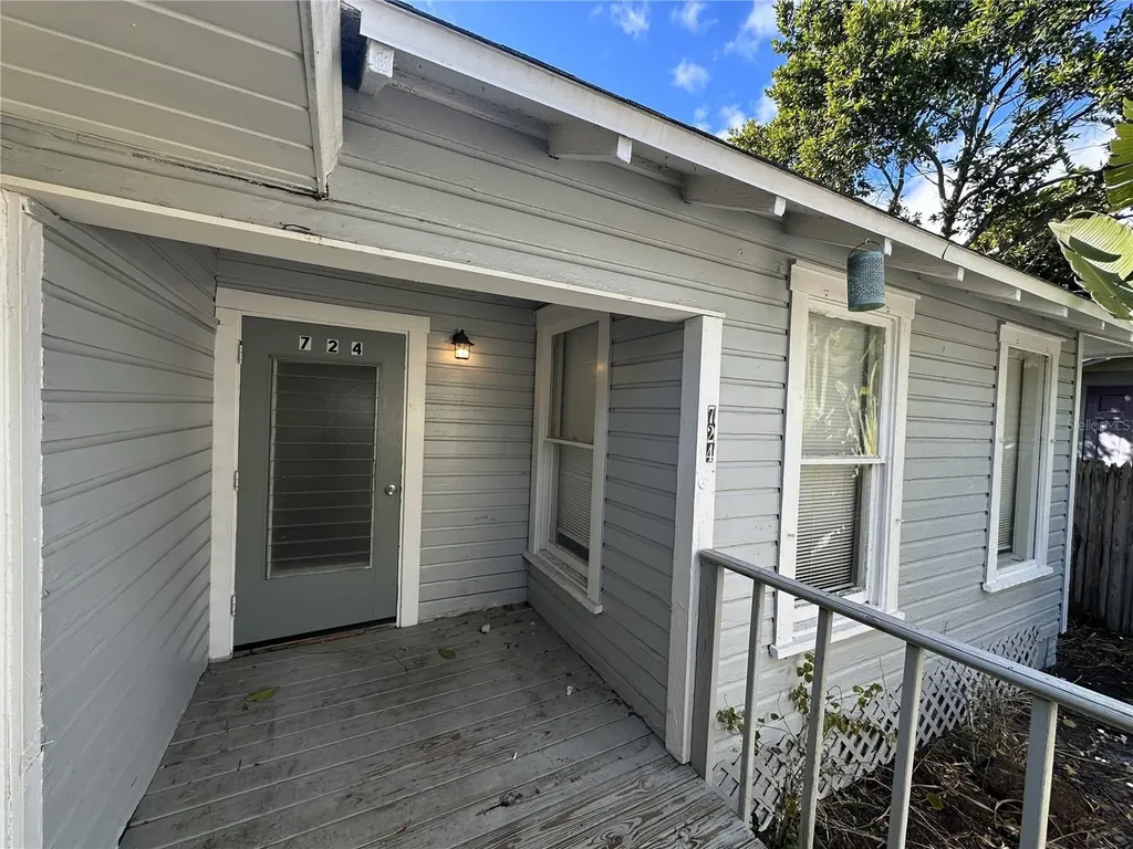 720 - 724 7th Street N St Petersburg FL 33701