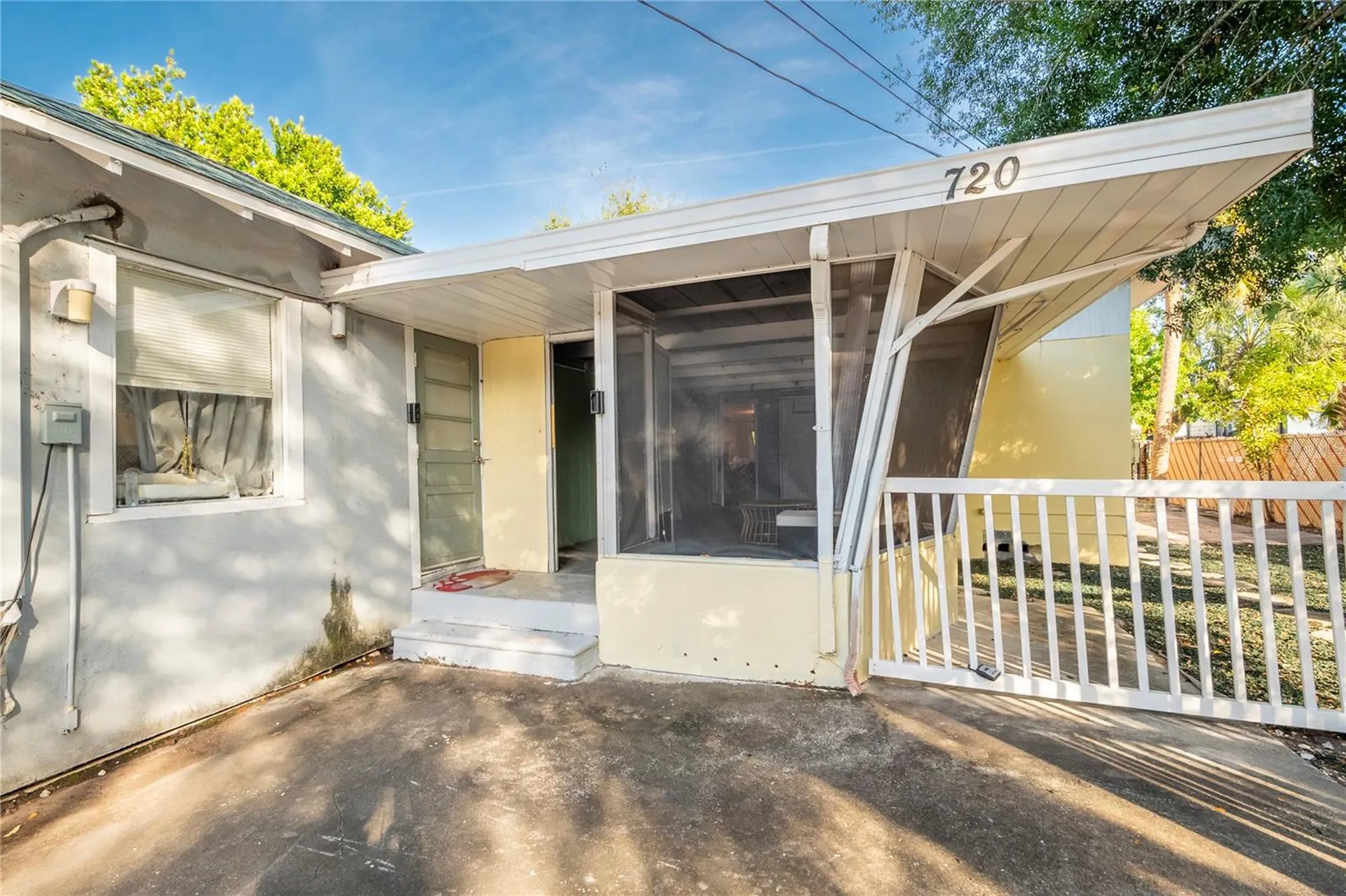 720 - 724 7th Street N St Petersburg FL 33701