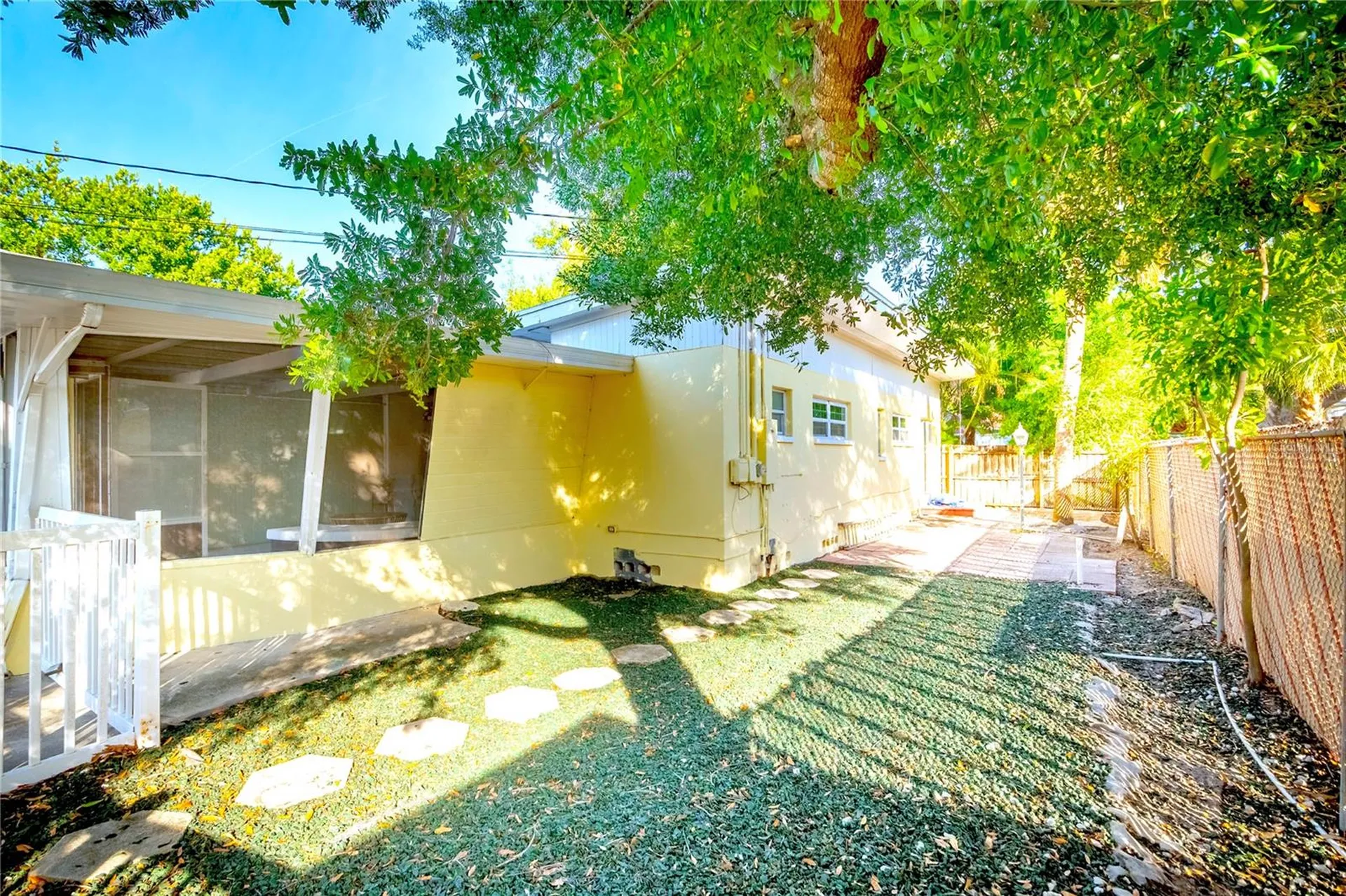 720 - 724 7th Street N St Petersburg FL 33701