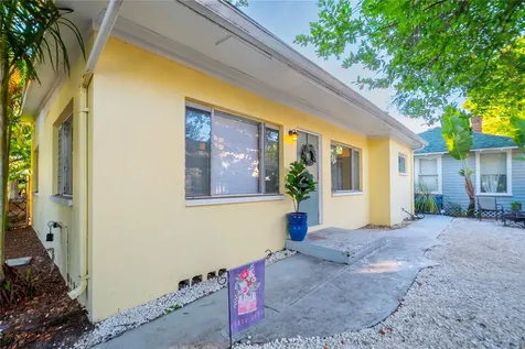720 - 724 7th Street N St Petersburg FL 33701