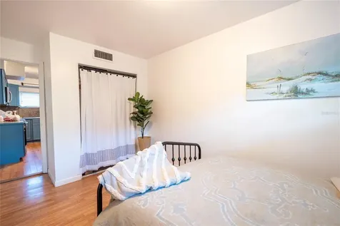 720 - 724 7th Street N St Petersburg FL 33701