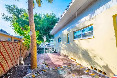 720 - 724 7th Street N St Petersburg FL 33701