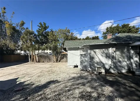 720 - 724 7th Street N St Petersburg FL 33701