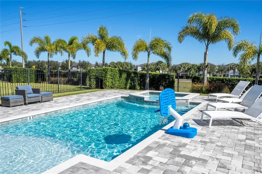 412 Southfield Street Kissimmee FL 34747