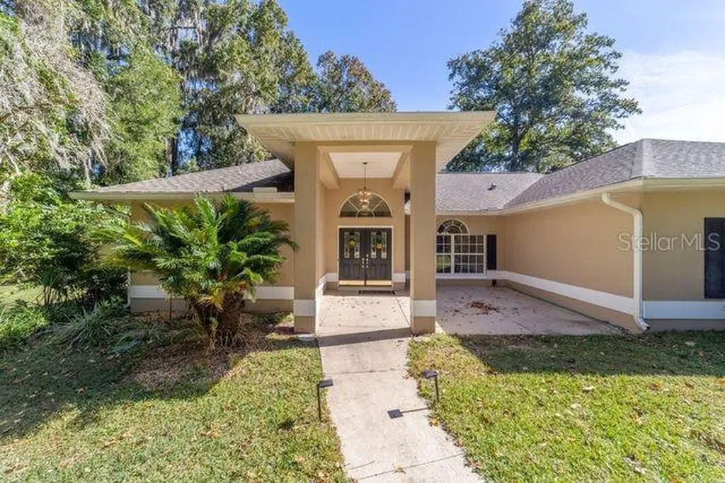 4893 SW 4th Circle Ocala FL 34471
