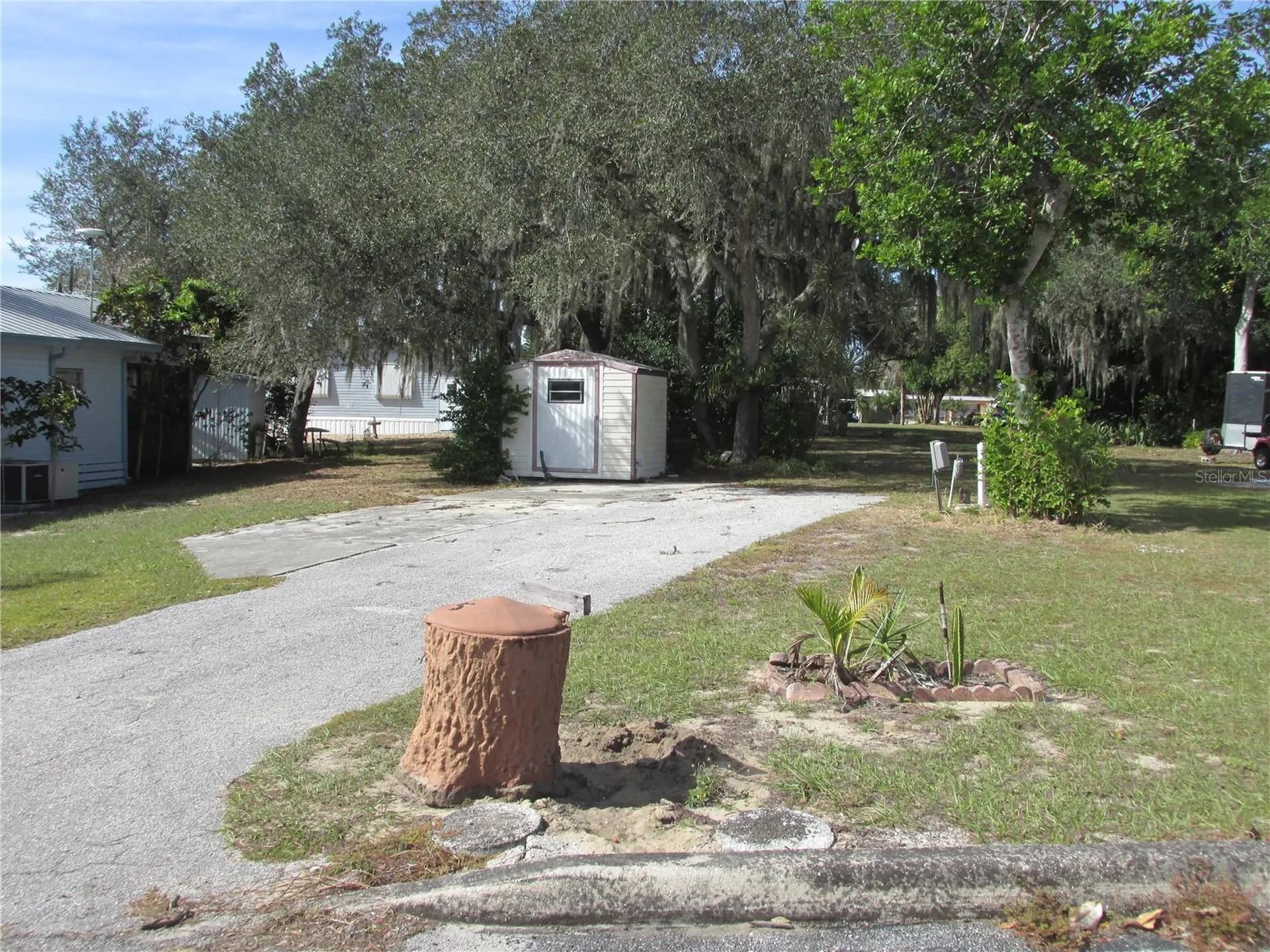 5 Blue Quill Circle Lake Wales FL 33898