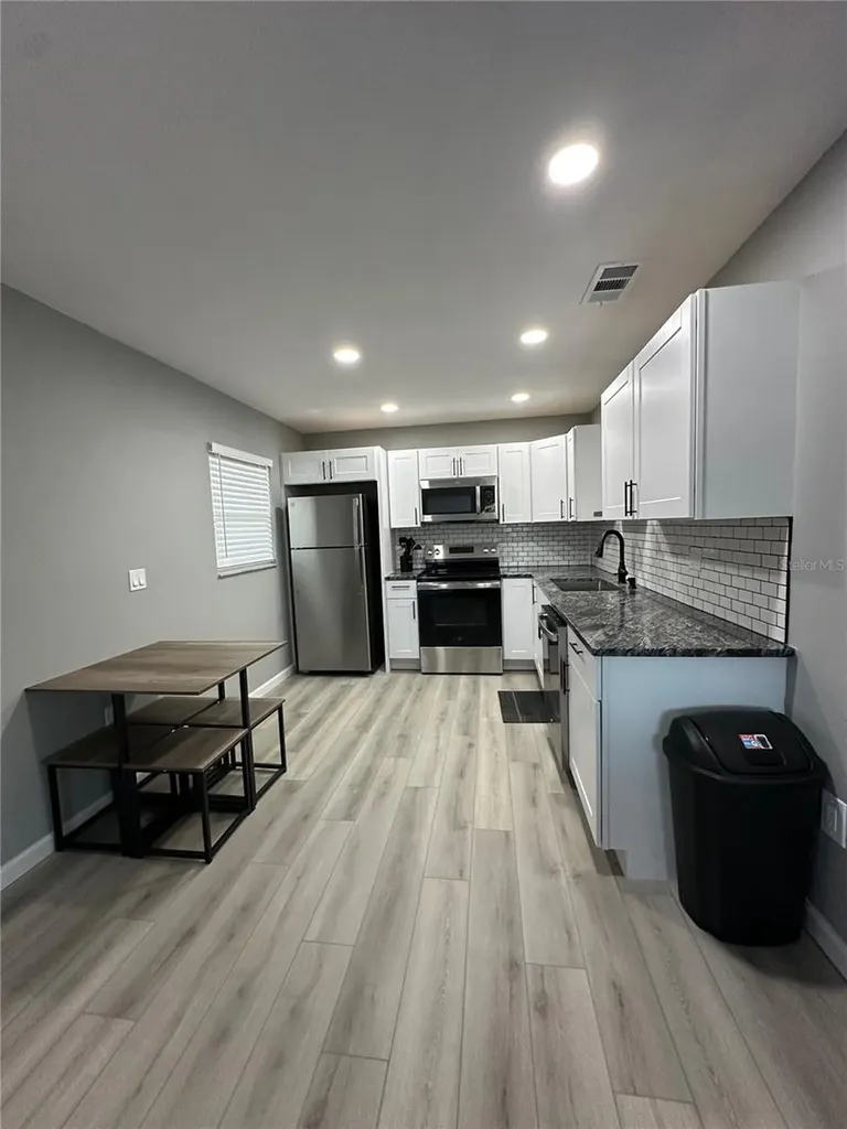 460 Base Avenue Venice FL 34285