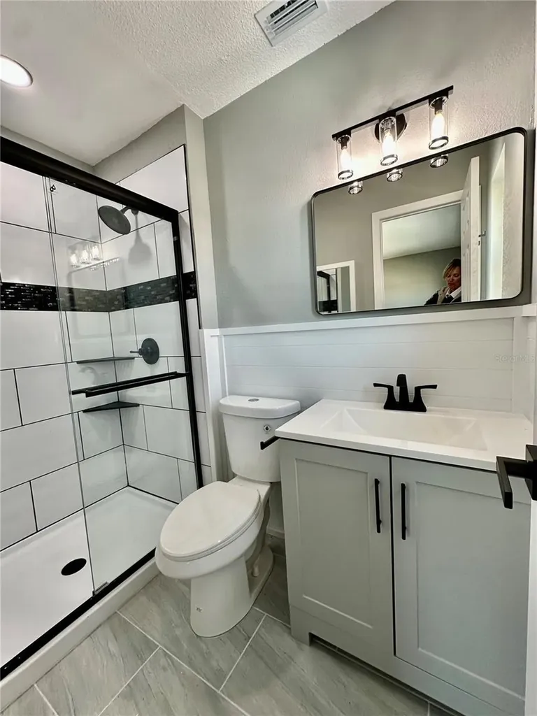 460 Base Avenue Venice FL 34285