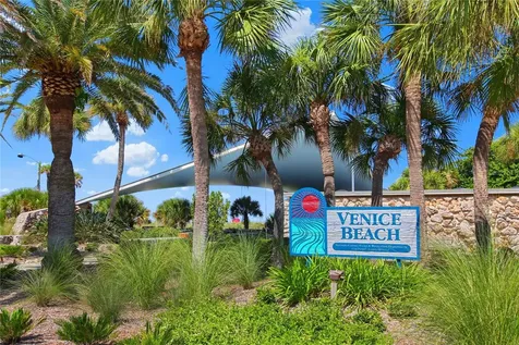 460 Base Avenue Venice FL 34285
